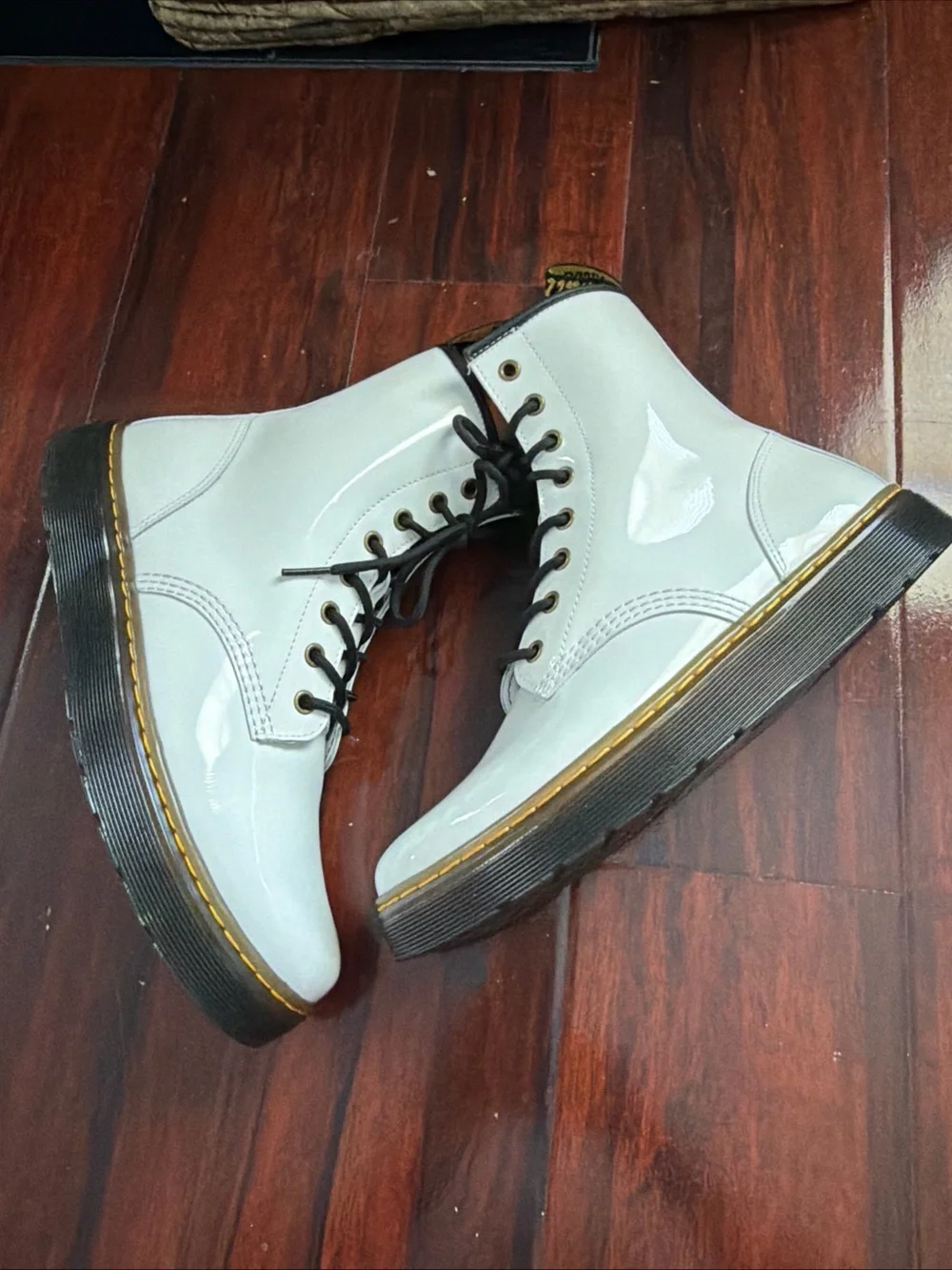 NICE! Original Doc Dr. Martens Air Wair Combat Boot Womens S 10L  Bouncing Sole